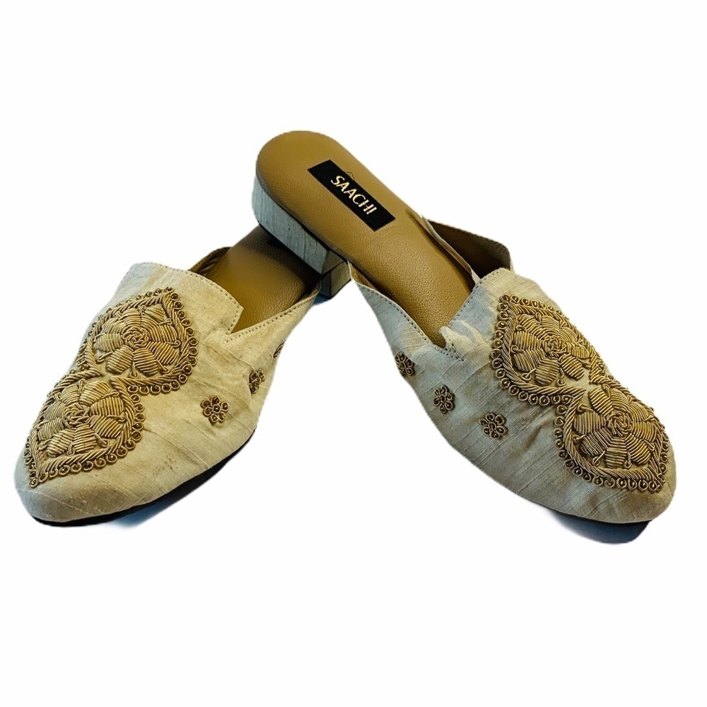 SAACHI Silk Embroidered Slides size 7 - Picture 2 of 15